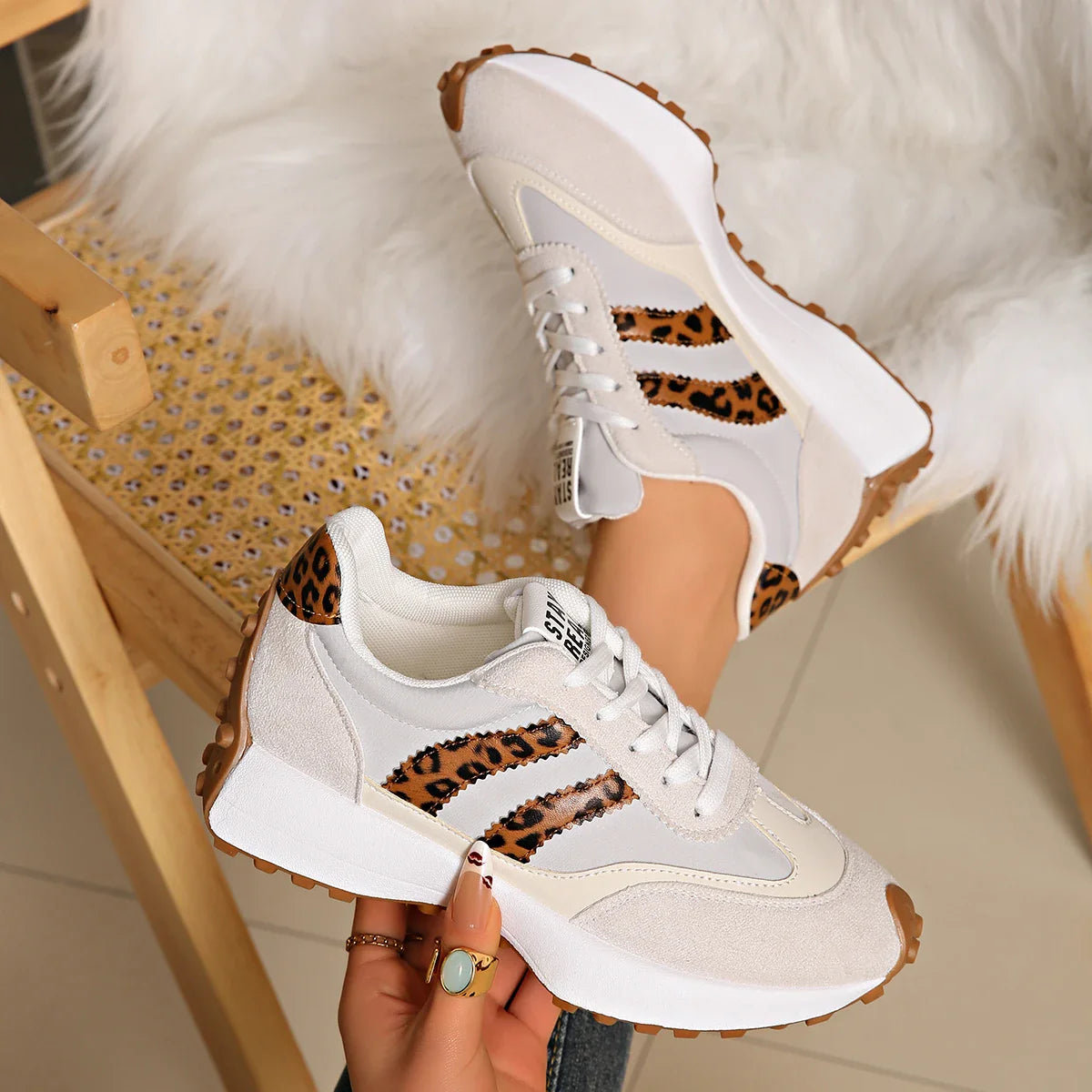 CloudLane Stripe Casual | Leopard Off-White