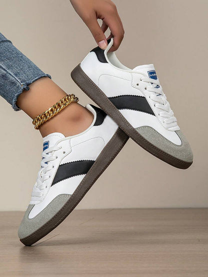 Retro tweekleurige casual witte sneakers voor dames