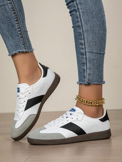 Retro tweekleurige casual witte sneakers voor dames