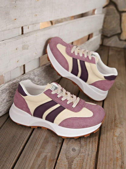 Retro gestreepte sneakers voor dames met dikke zool