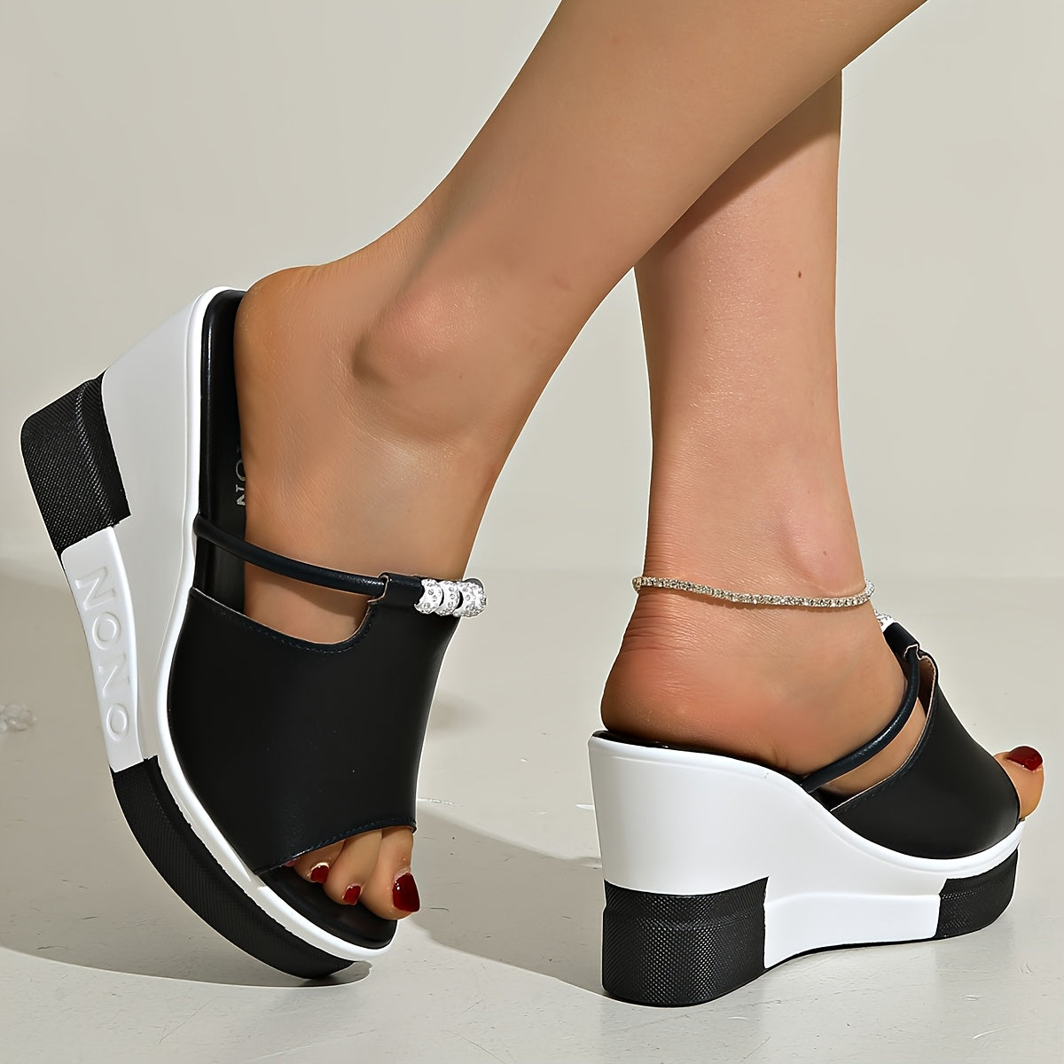 Elevate Wedge Pantoletten